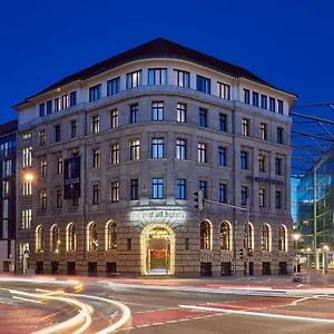 Me And Hanover, By Hyatt Hannover